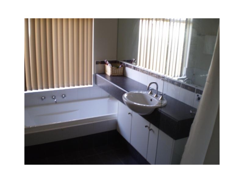 12 Canton Vista, Canning Vale WA 6155