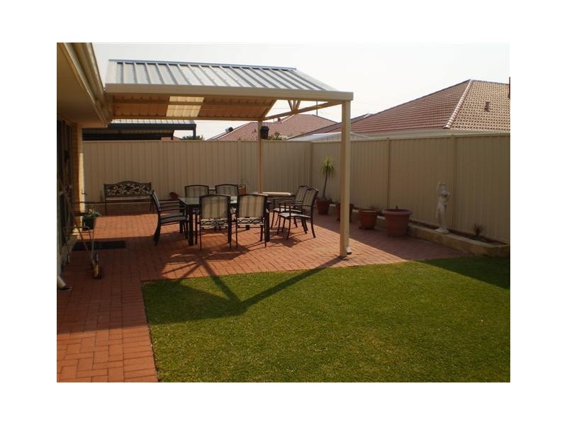 12 Canton Vista, Canning Vale WA 6155