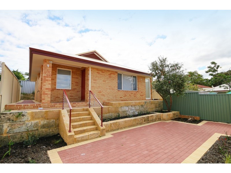 5 De Passey Lane, Willagee WA 6156