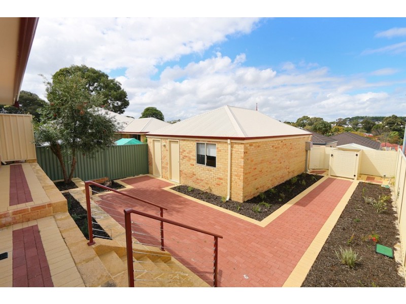 5 De Passey Lane, Willagee WA 6156