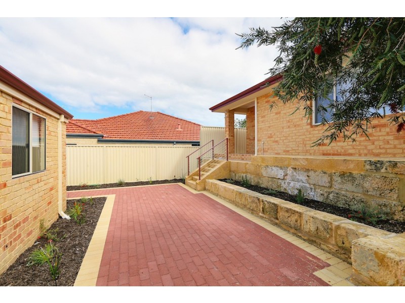 5 De Passey Lane, Willagee WA 6156