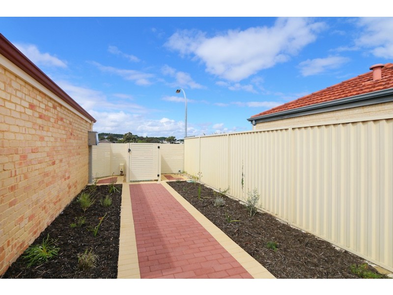 5 De Passey Lane, Willagee WA 6156