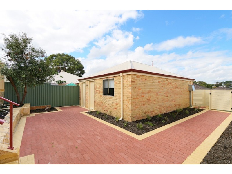 5 De Passey Lane, Willagee WA 6156