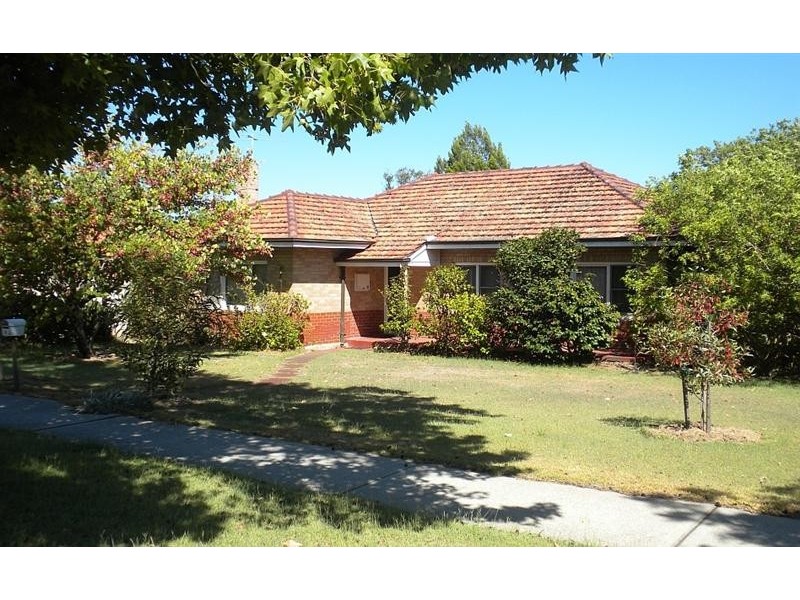 4 Godwin Avenue, Manning WA 6152