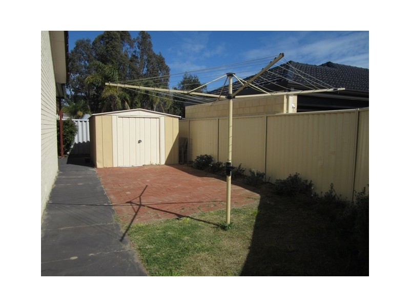 40 Waverley Road, Coolbellup WA 6163