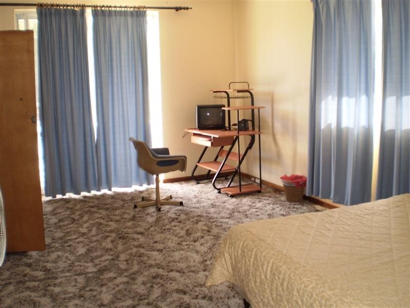 30 Davies Cres, Kardinya WA 6163