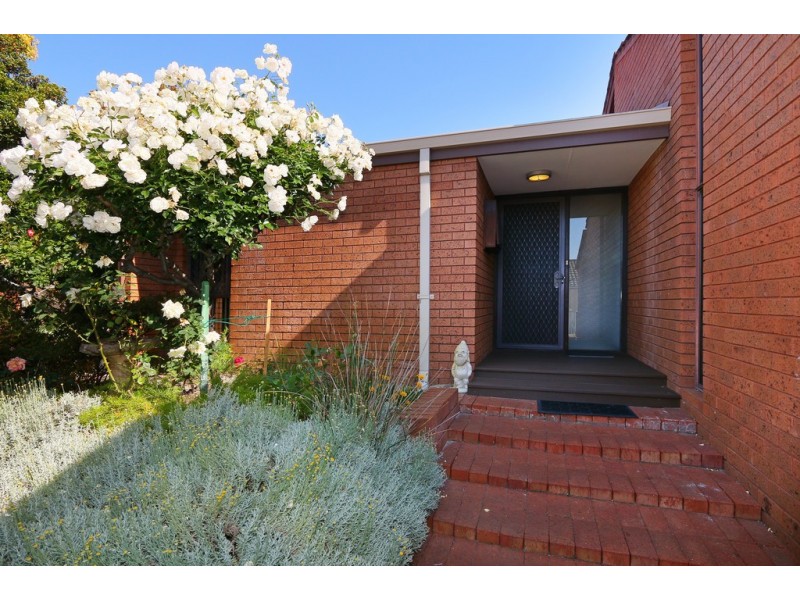 22 Chancery Lane, Alexander Heights WA 6064