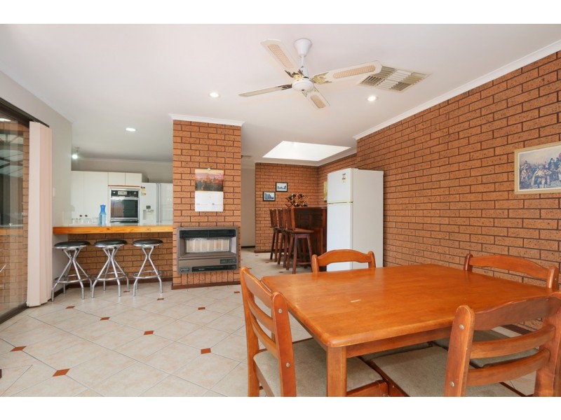 22 Chancery Lane, Alexander Heights WA 6064