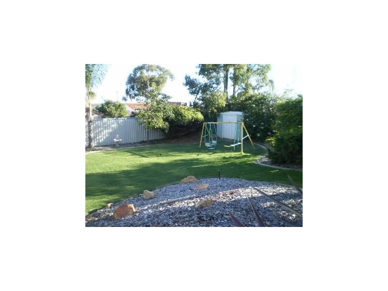 3 BUNDY COURT, South Lake WA 6164