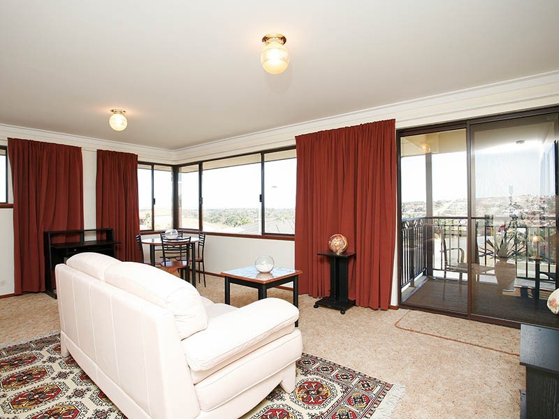 34  MOIR ROAD, Kardinya WA 6163