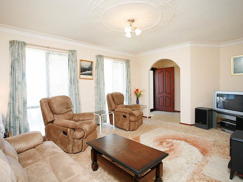 34  MOIR ROAD, Kardinya WA 6163