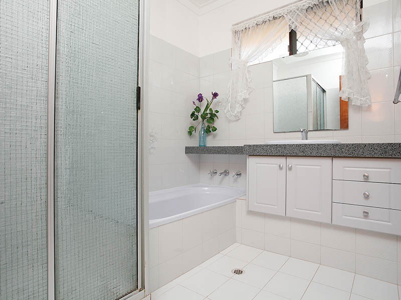 34  MOIR ROAD, Kardinya WA 6163