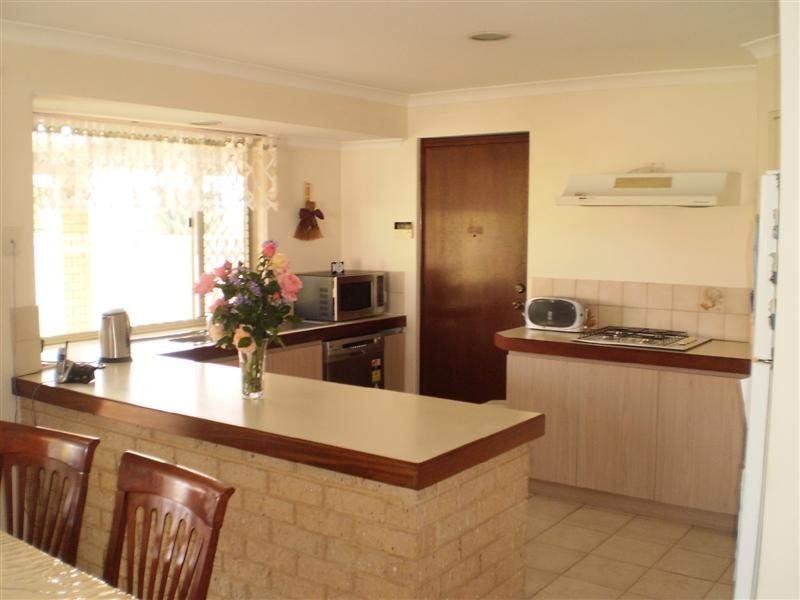 14 Exley Close, Kardinya WA 6163