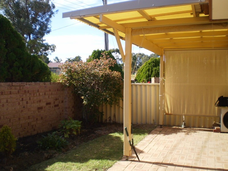 64/11 PETTERSON AVENUE, Samson WA 6163