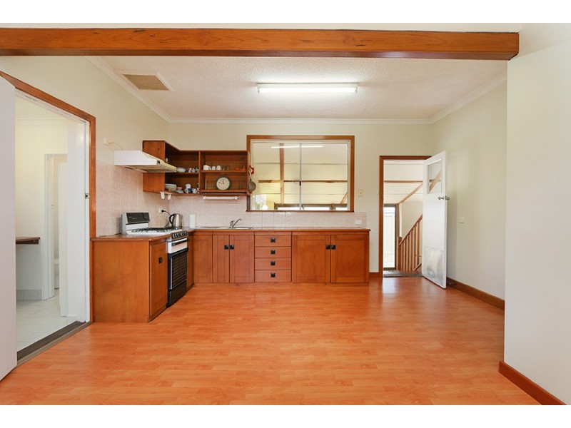 11 Batten Street, Coolbellup WA 6163