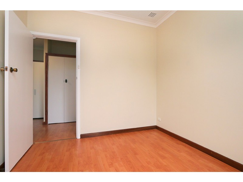 11 Batten Street, Coolbellup WA 6163