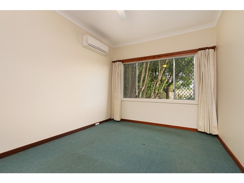 11 Batten Street, Coolbellup WA 6163