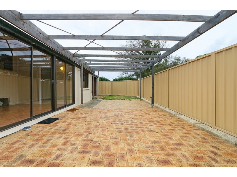 11 Batten Street, Coolbellup WA 6163