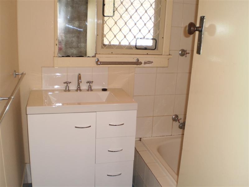 22 Quinlan Street, Coolbellup WA 6163