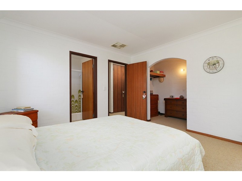 1 Aleppo Drive, Kardinya WA 6163