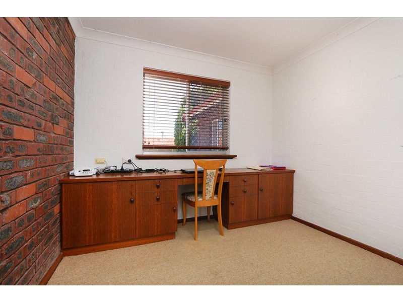 1 Aleppo Drive, Kardinya WA 6163