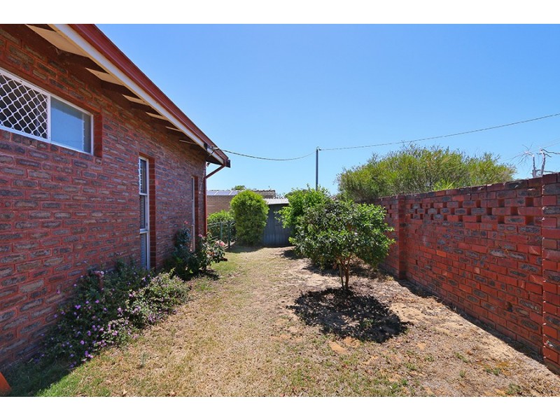 1 Aleppo Drive, Kardinya WA 6163