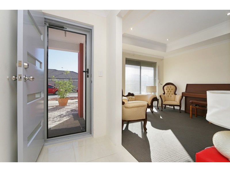 4 Arranger Way, Southern River WA 6110