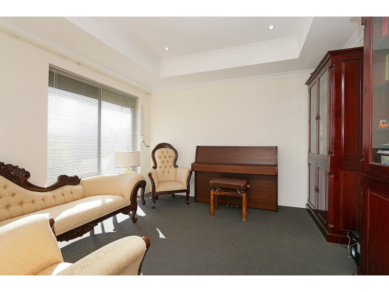 4 Arranger Way, Southern River WA 6110