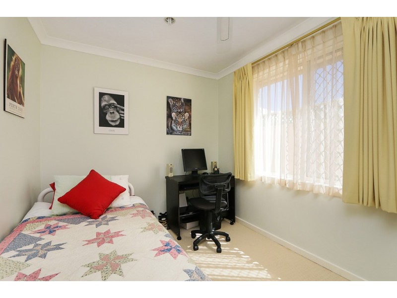 5 Hargreaves Road, Coolbellup WA 6163