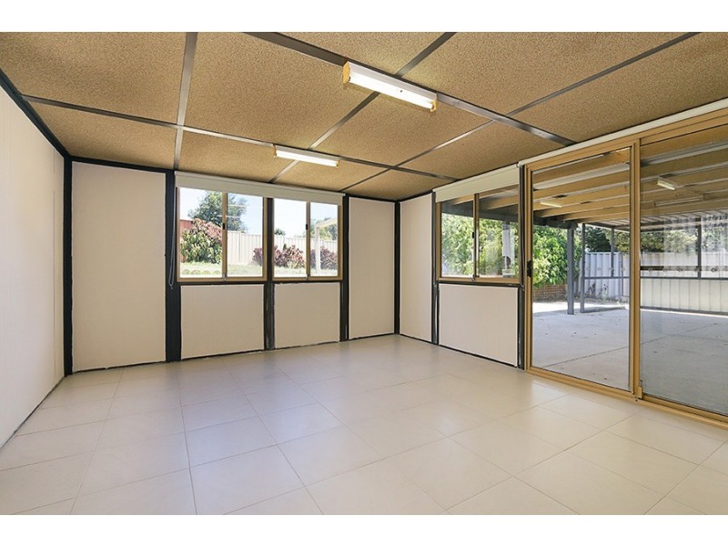 7 Emile Court, North Lake WA 6163