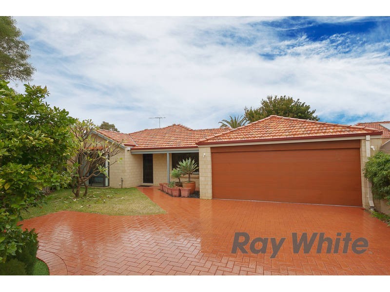 14 A Burney Ct, Kardinya WA 6163