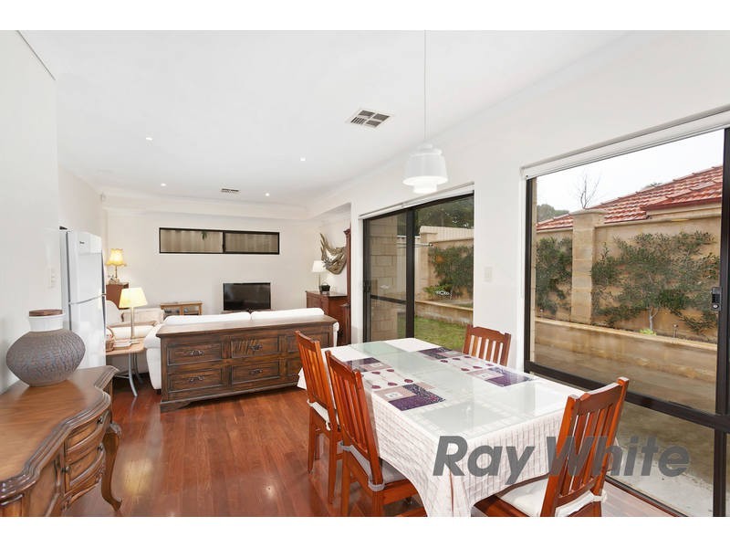 14 A Burney Ct, Kardinya WA 6163