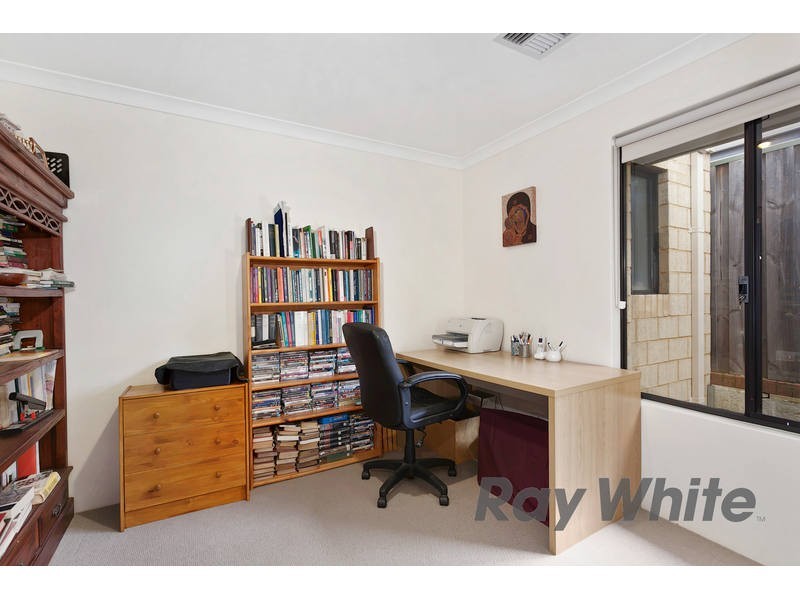 14 A Burney Ct, Kardinya WA 6163