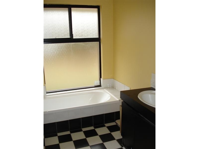 30 Beedelup Loop, Bibra Lake WA 6163