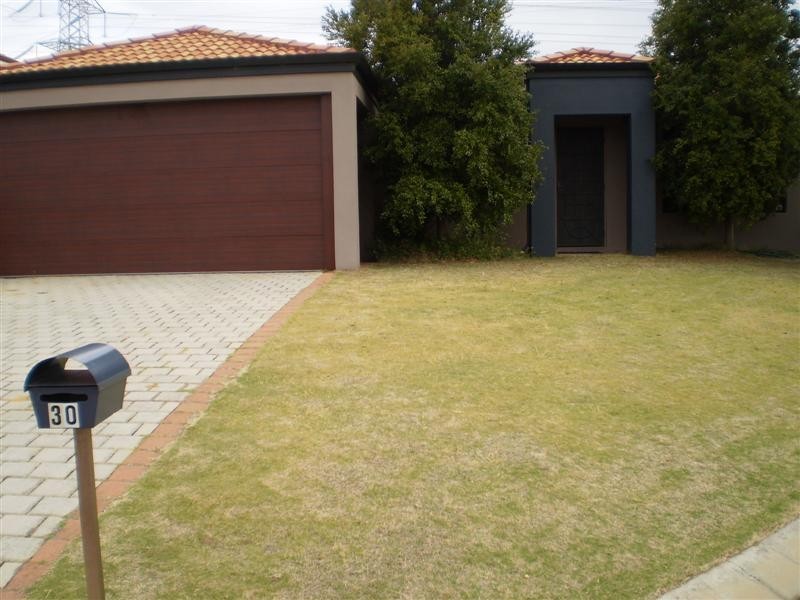 30 Beedelup Loop, Bibra Lake WA 6163
