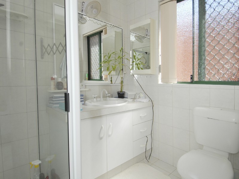 6 Hockin Street, Willagee WA 6156