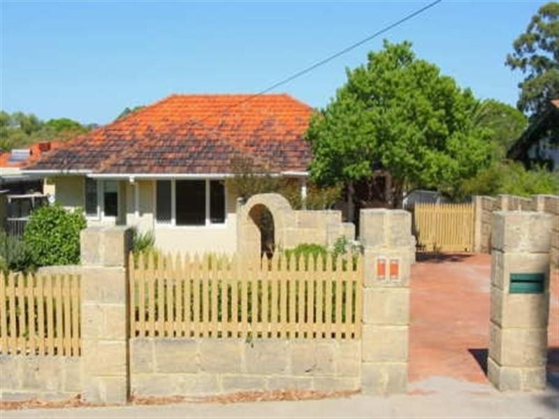 32 McMANUS STREET, Wilson WA 6107