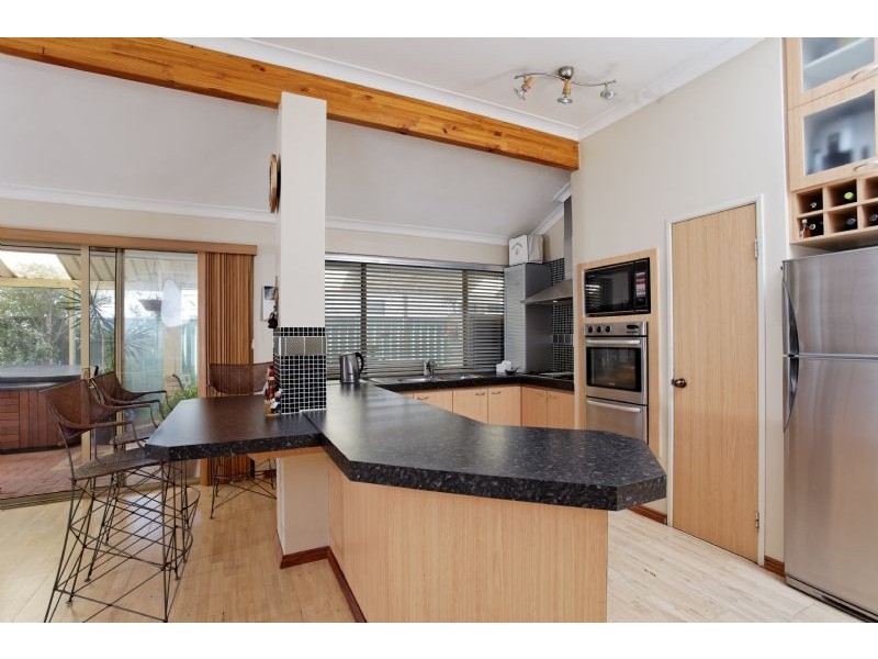 160 Garling St, Willagee WA 6156