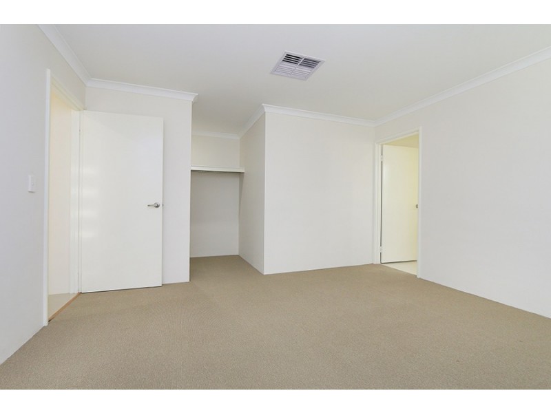 20 Heaton Way, Safety Bay WA 6169