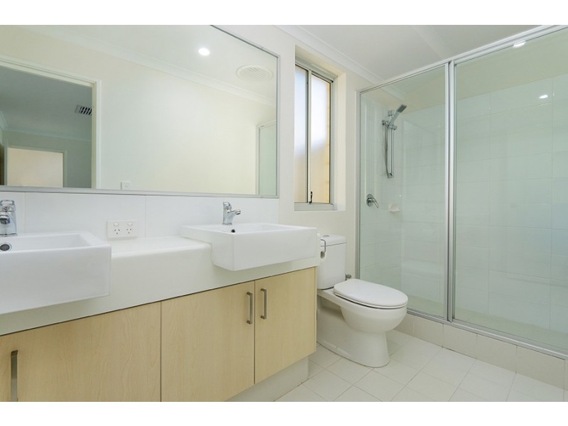 20 Heaton Way, Safety Bay WA 6169