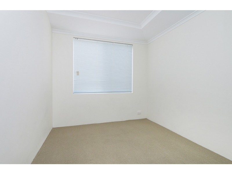 20 Heaton Way, Safety Bay WA 6169