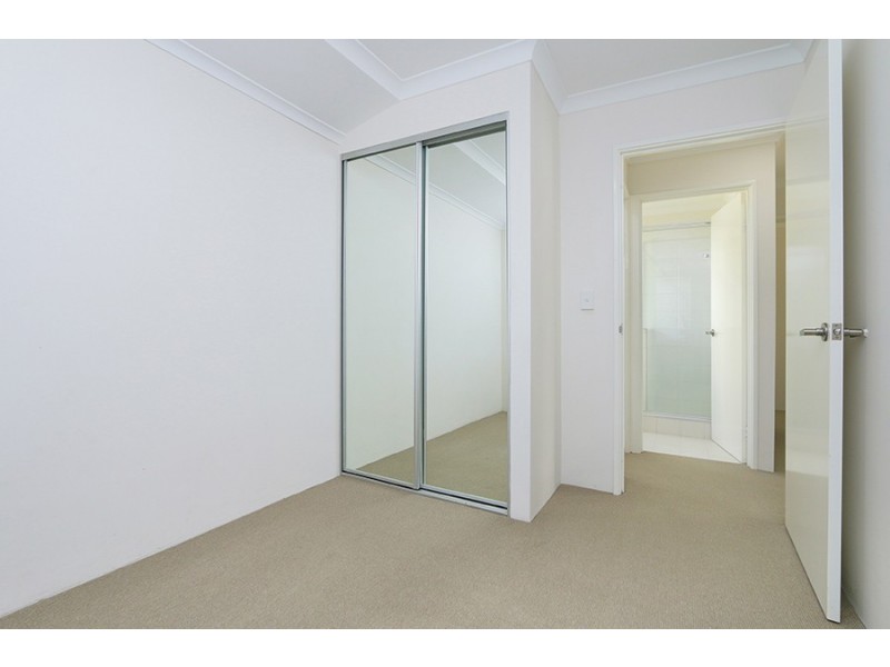 20 Heaton Way, Safety Bay WA 6169
