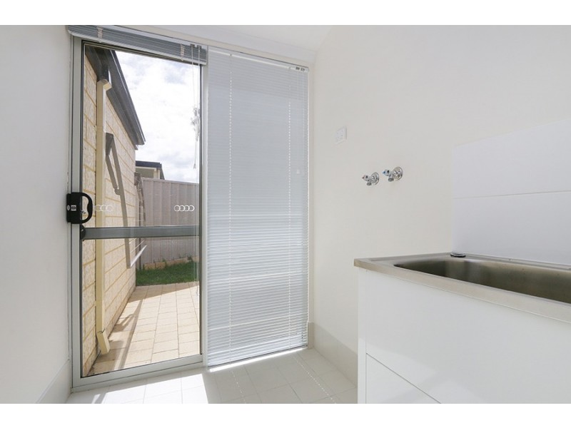 20 Heaton Way, Safety Bay WA 6169