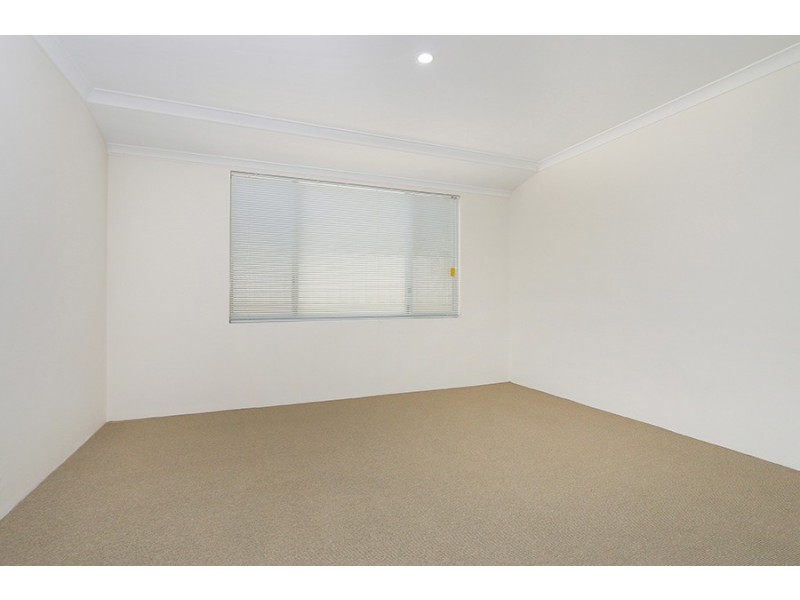 20 Heaton Way, Safety Bay WA 6169