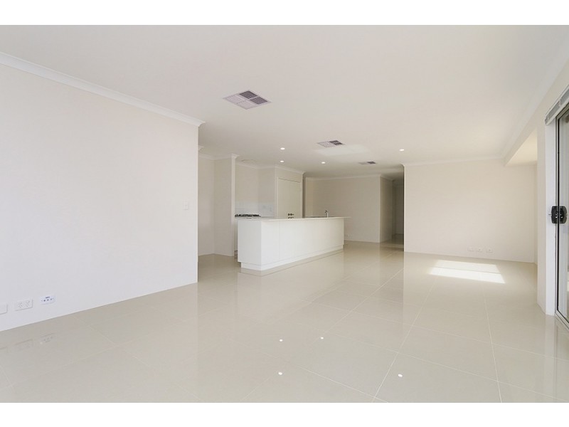 20 Heaton Way, Safety Bay WA 6169