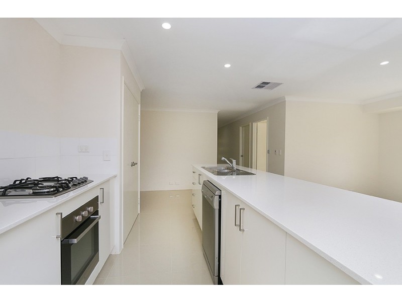 20 Heaton Way, Safety Bay WA 6169