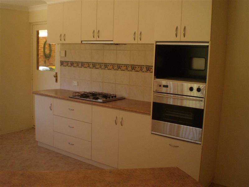 5 BLUERIDGE CRESCENT, Bibra Lake WA 6163