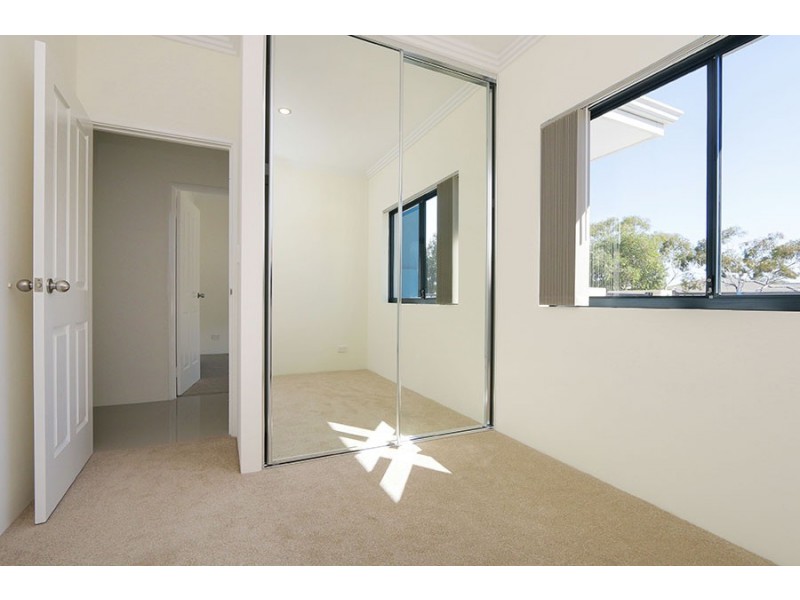 360 Warton Road, Southern River WA 6110