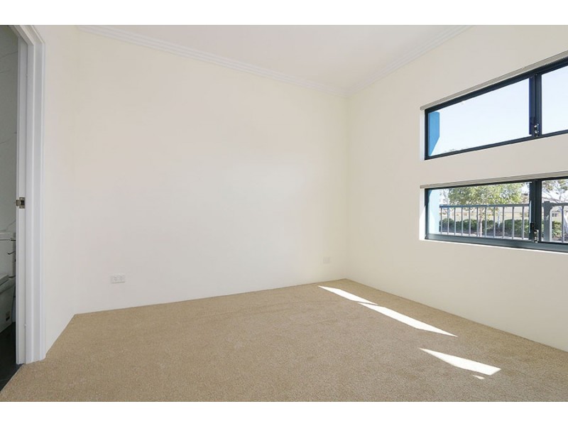 360 Warton Road, Southern River WA 6110