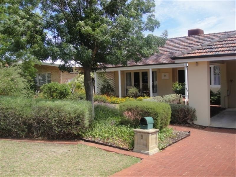 9 Kennedy Street, Melville WA 6156